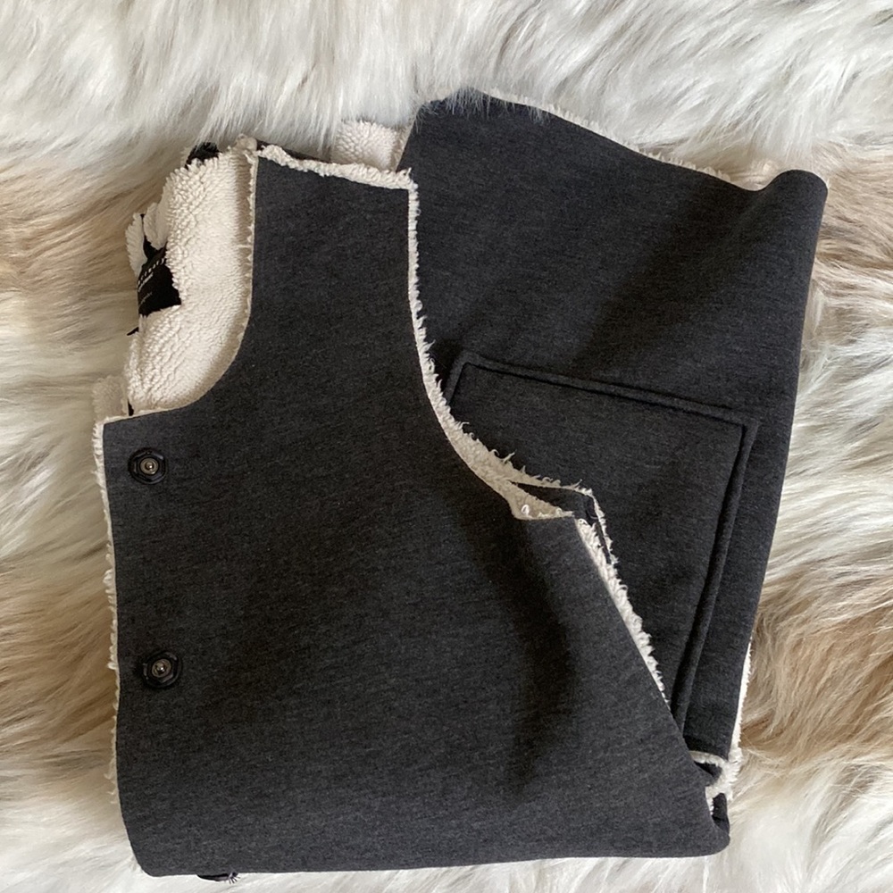 Sanctuary Clothing Los Angeles Long Grey Vest with Sherpa Lining - Picture 3 of 6